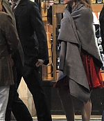 iheartwatson-harrypotter-deathlyhallows-set-20090420-008.jpg