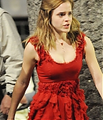 iheartwatson-harrypotter-deathlyhallows-set-20090420-050.jpg