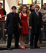 iheartwatson-harrypotter-deathlyhallows-set-20090420-123.jpg