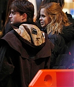 iheartwatson-harrypotter-deathlyhallows-set-20090420-128.jpg