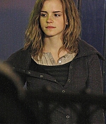 iheartwatson-harrypotter-deathlyhallows-set-20090420-140.jpg