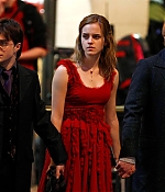 iheartwatson-harrypotter-deathlyhallows-set-20090420-149.jpg