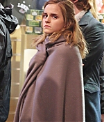 iheartwatson-harrypotter-deathlyhallows-set-20090420-159.jpg