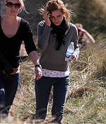 iheartwatson-harrypotter-deathlyhallows-set-20090511-007.jpg
