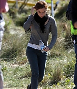 iheartwatson-harrypotter-deathlyhallows-set-20090511-008.jpg