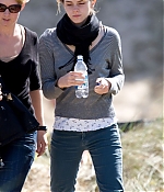 iheartwatson-harrypotter-deathlyhallows-set-20090511-037.jpg