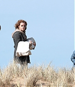 iheartwatson-harrypotter-deathlyhallows-set-20090512-025.jpg