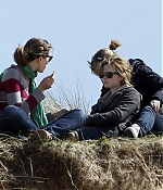 iheartwatson-harrypotter-deathlyhallows-set-20090512-042.jpg