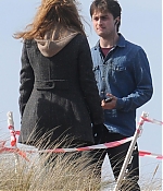 iheartwatson-harrypotter-deathlyhallows-set-20090512-062.jpg