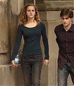 iheartwatson-harrypotter-deathlyhallows-set-20090628-017.jpg